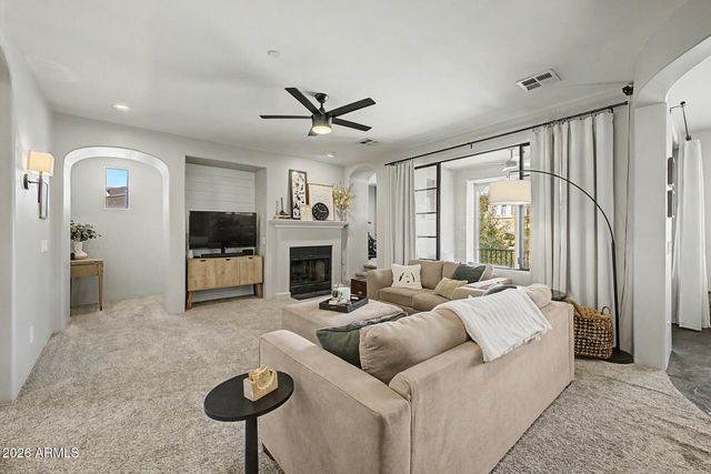 18650 N THOMPSON PEAK Parkway 2042, Scottsdale, AZ 85255