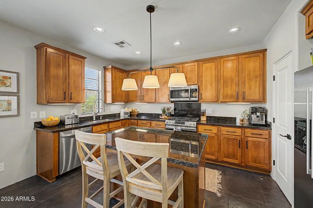 18650 N THOMPSON PEAK Parkway 2042, Scottsdale, AZ 85255