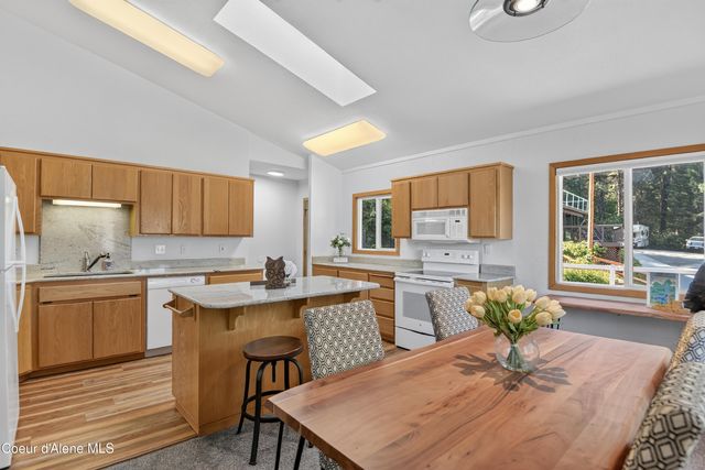 14979 N Shenandoah DR, Hayden, ID 83835