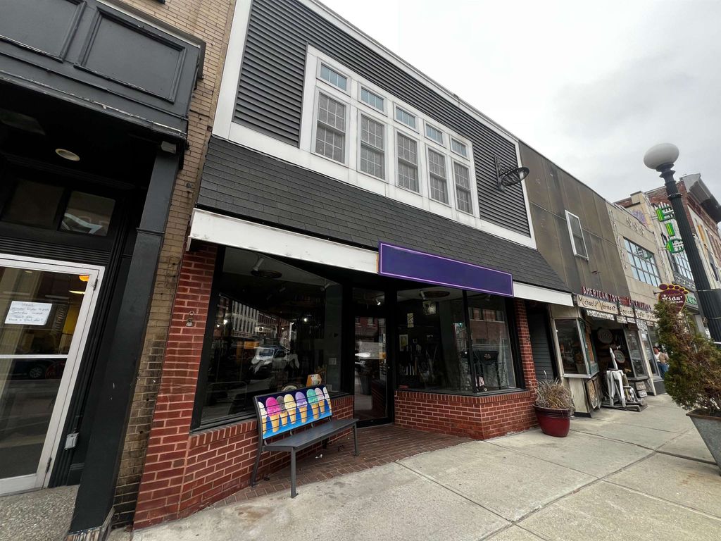 62 Merchants Row, Rutland City, VT 05701