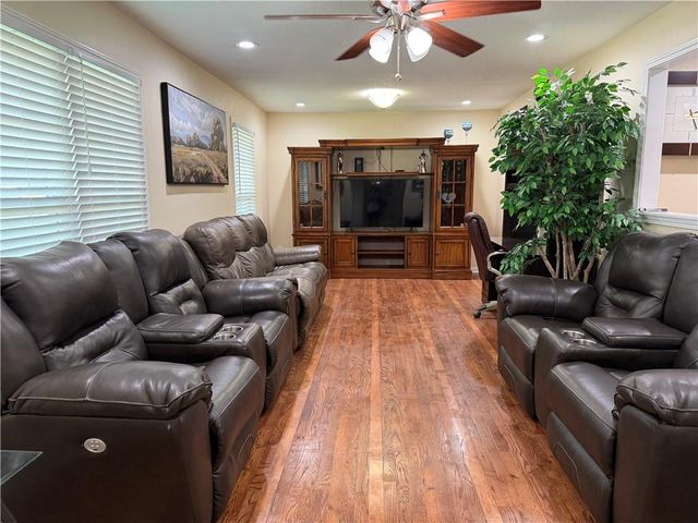 8026 Blue Ridge Boulevard, Kansas City, MO 64138
