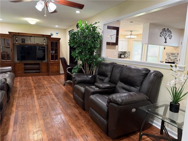 8026 Blue Ridge Boulevard, Kansas City, MO 64138