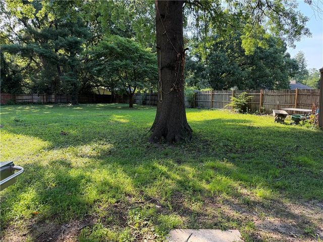 8026 Blue Ridge Boulevard, Kansas City, MO 64138