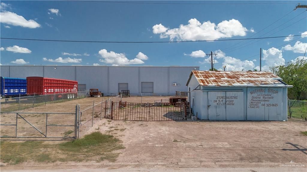 214 E Clark Avenue, Pharr, TX 78577