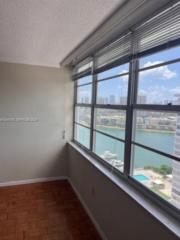 18051 Biscayne Boulevard 1905, Aventura, FL 33160