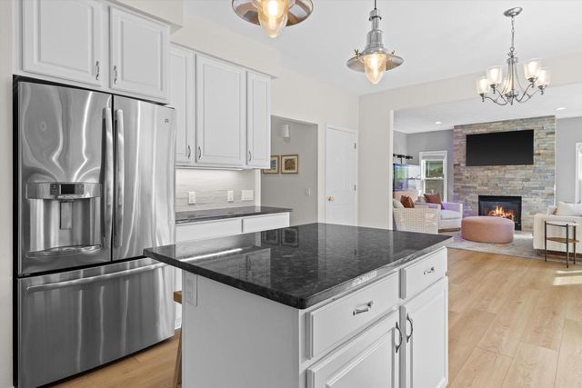 7105 Maple Point Drive, Madison, WI 53719