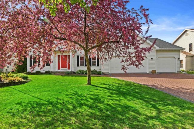 7105 Maple Point Drive, Madison, WI 53719