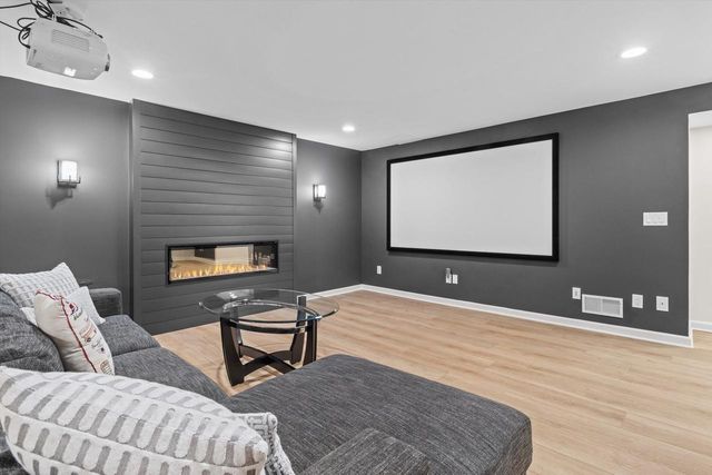 7105 Maple Point Drive, Madison, WI 53719