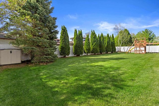 7105 Maple Point Drive, Madison, WI 53719