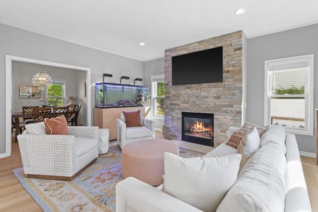 7105 Maple Point Drive, Madison, WI 53719