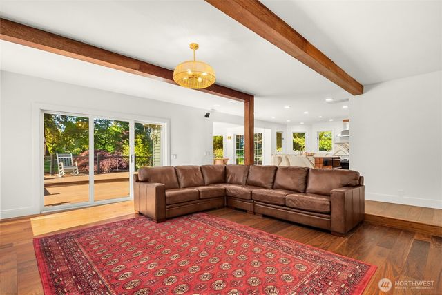 18928 NE 150th Street, Woodinville, WA 98072