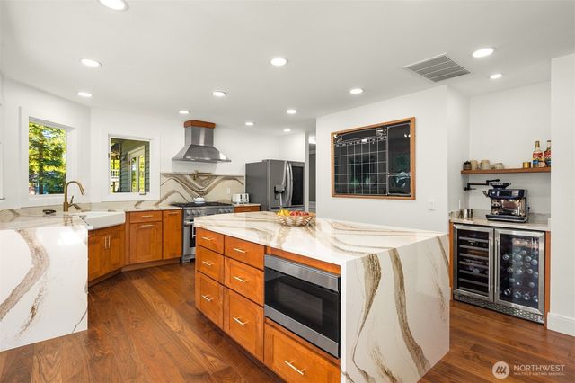 18928 NE 150th Street, Woodinville, WA 98072