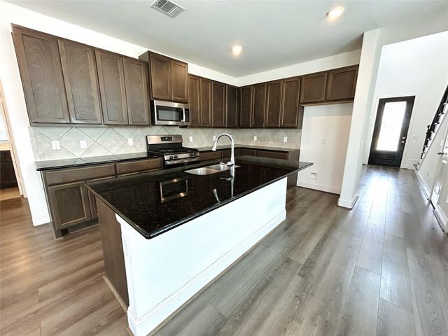 749 Lake Lacosta Drive, Katy, TX 77493