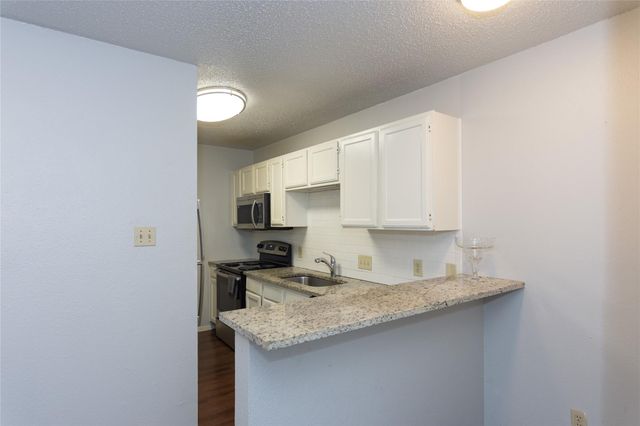 3115 Helms ST 106, Austin, TX 78705