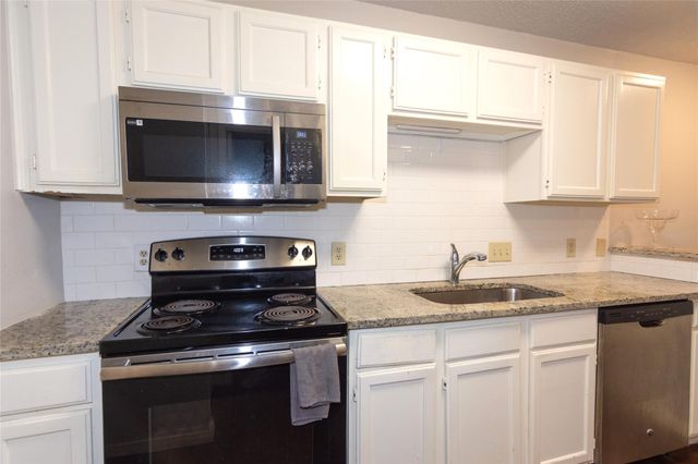 3115 Helms ST 106, Austin, TX 78705