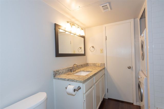 3115 Helms ST 106, Austin, TX 78705