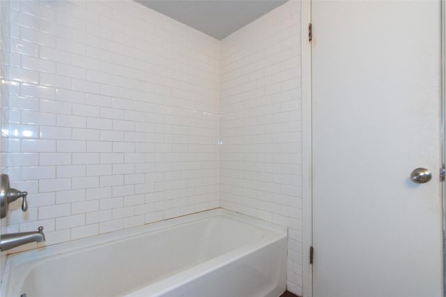 3115 Helms ST 106, Austin, TX 78705