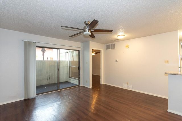 3115 Helms ST 106, Austin, TX 78705