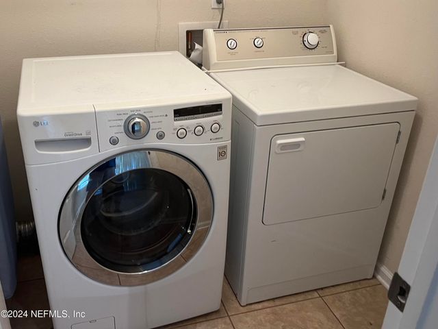 13407 DEVAN LEE Drive E, Jacksonville, FL 32226