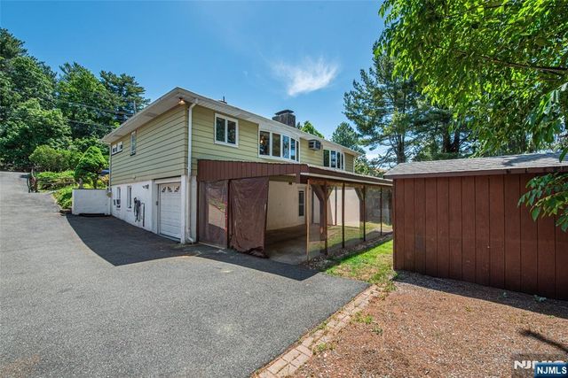 717 Alps Road, Wayne, NJ 07470