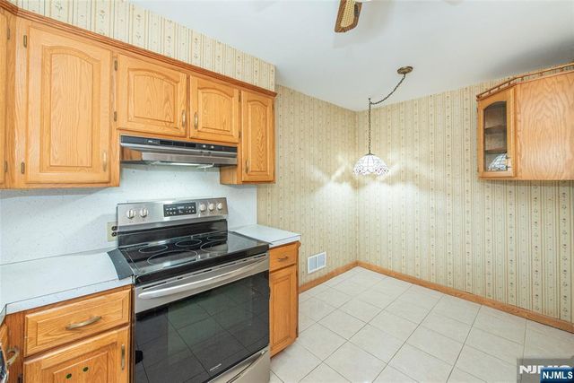 717 Alps Road, Wayne, NJ 07470