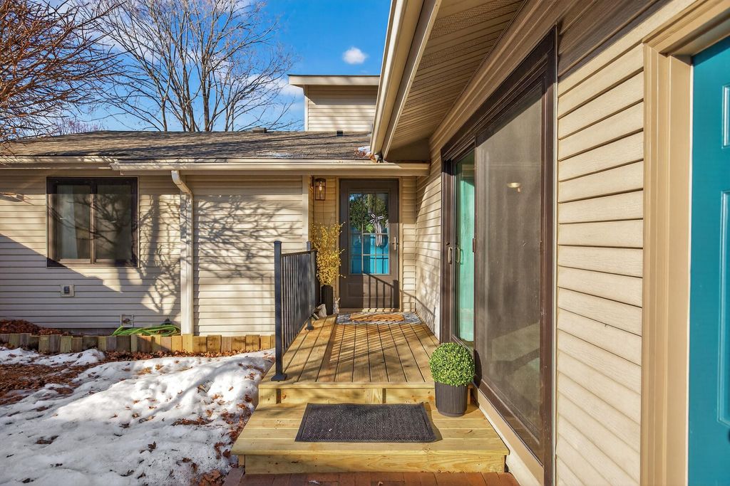 3319 Lower 67th Street E -, Inver Grove Heights, MN 55076