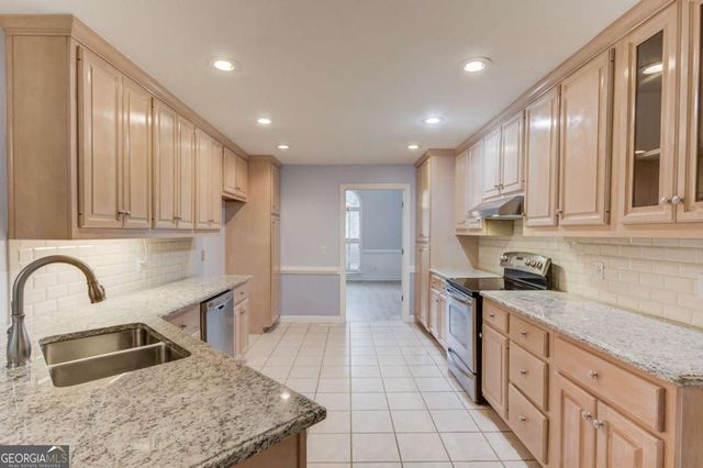 6362 Chestnut Parkway, Flowery Branch, GA 30542