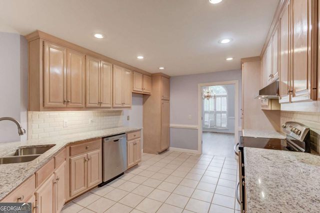 6362 Chestnut Parkway, Flowery Branch, GA 30542