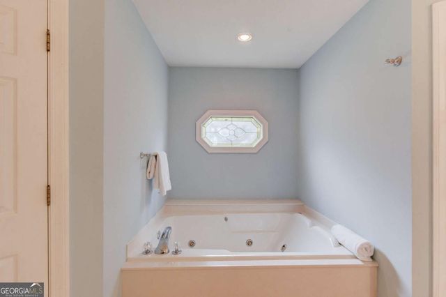 6362 Chestnut Parkway, Flowery Branch, GA 30542