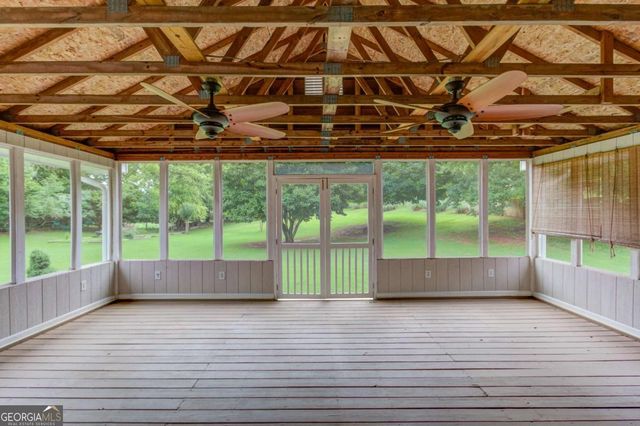 6362 Chestnut Parkway, Flowery Branch, GA 30542
