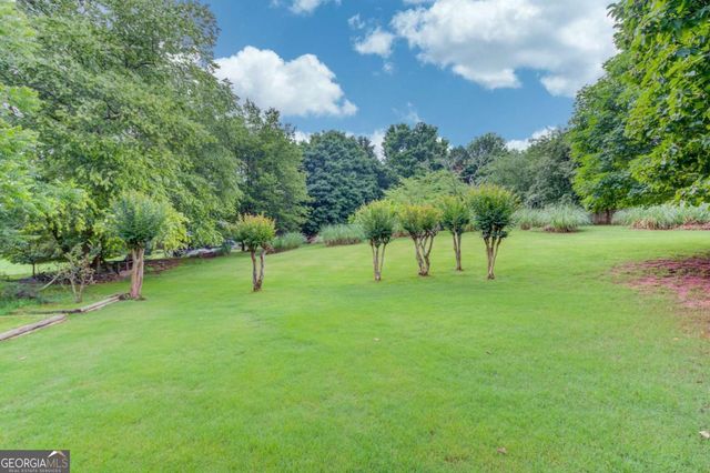 6362 Chestnut Parkway, Flowery Branch, GA 30542
