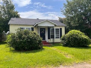 2404 Demarest Street, Lake Charles, LA 70601