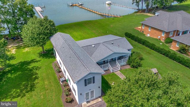 467 GRANDVIEW LNDG, Hague, VA 22469