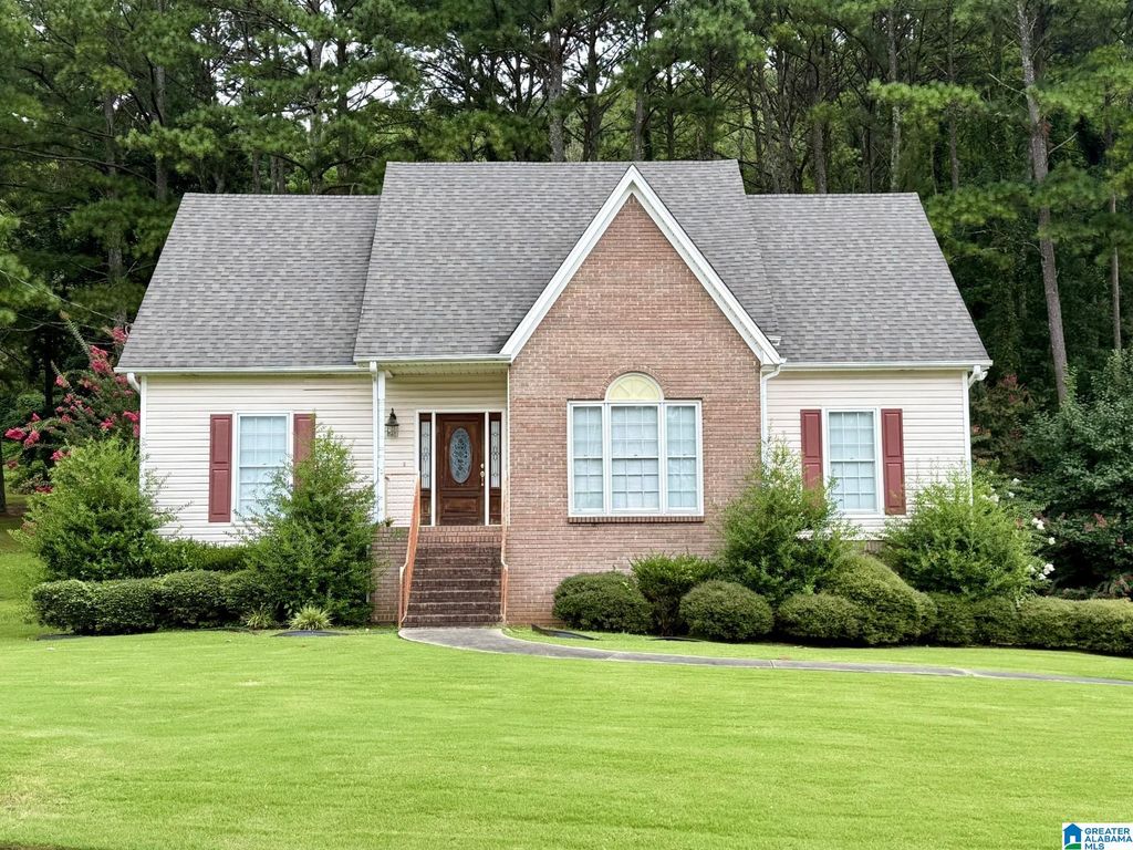 1666 CREELY DRIVE, Birmingham, AL 35235