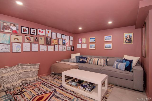 16 Bertha Place, Irvington, NY 10533