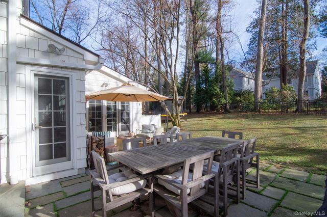 16 Bertha Place, Irvington, NY 10533