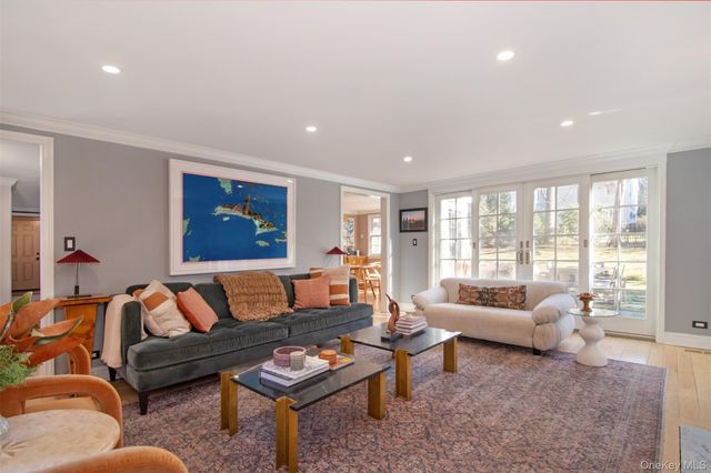 16 Bertha Place, Irvington, NY 10533