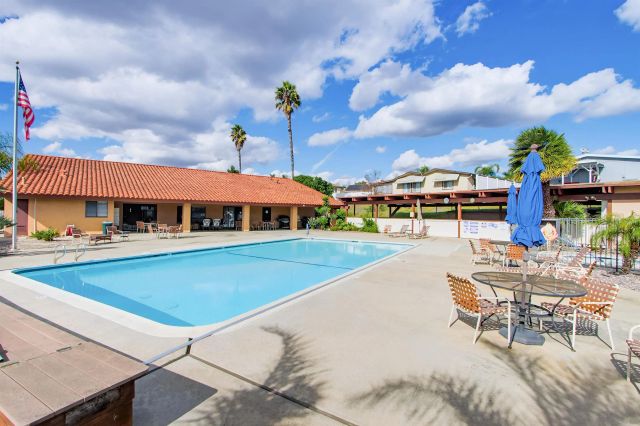 1723 Kiwi Gln, Escondido, CA 92026