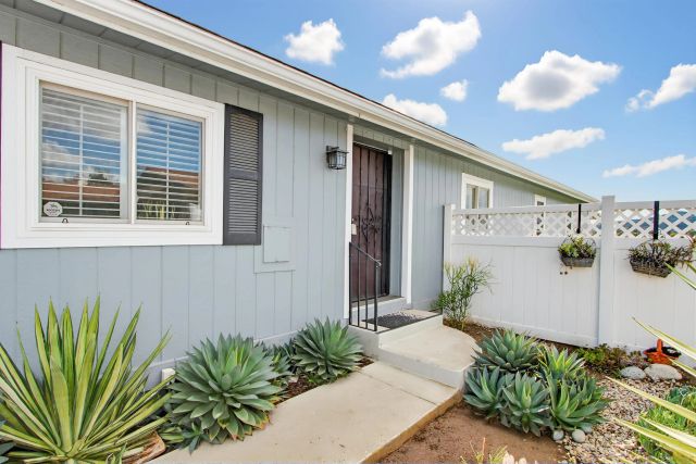 1723 Kiwi Gln, Escondido, CA 92026
