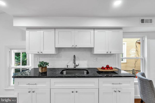 307 JONES AVE, Burlington, NJ 08016