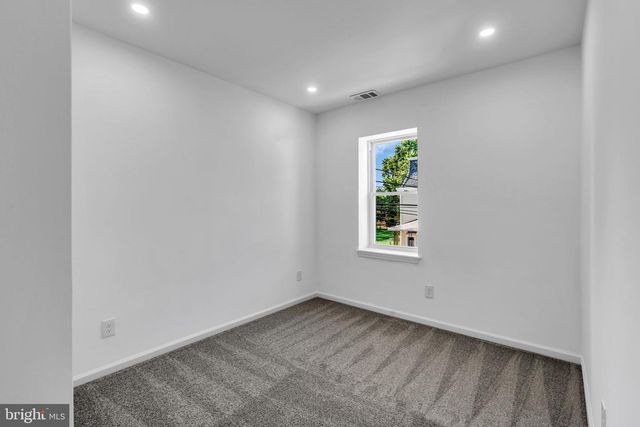 307 JONES AVE, Burlington, NJ 08016