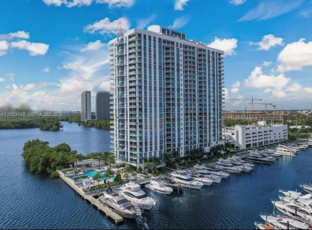 17111 Biscayne Boulevard 2209, North Miami Beach, FL 33160