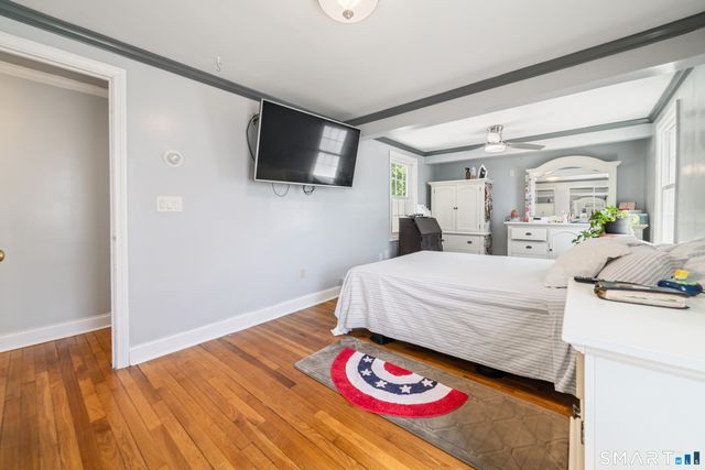 15 Fenway Drive, Hamden, CT 06517