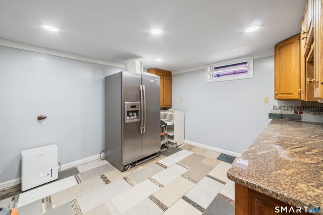 15 Fenway Drive, Hamden, CT 06517