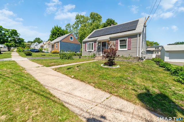 15 Fenway Drive, Hamden, CT 06517