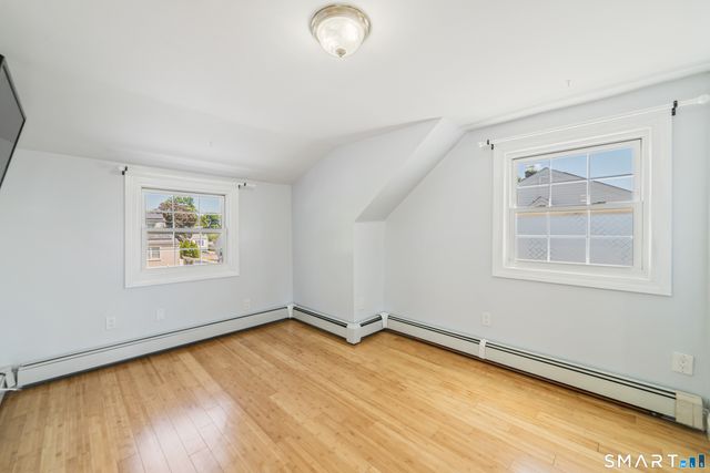 15 Fenway Drive, Hamden, CT 06517