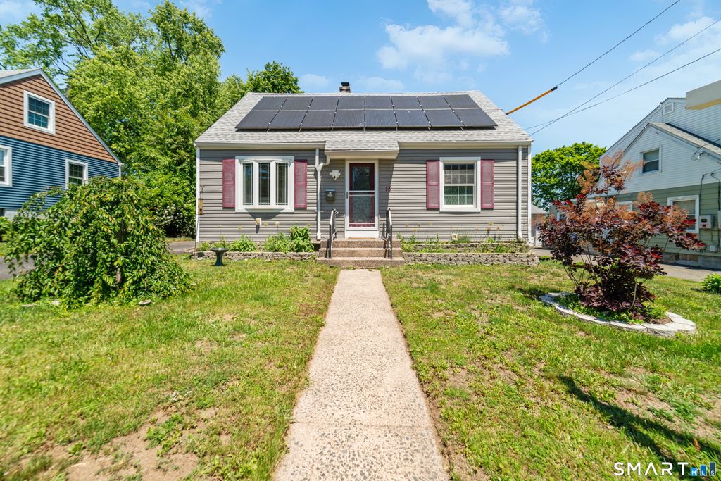 15 Fenway Drive, Hamden, CT 06517