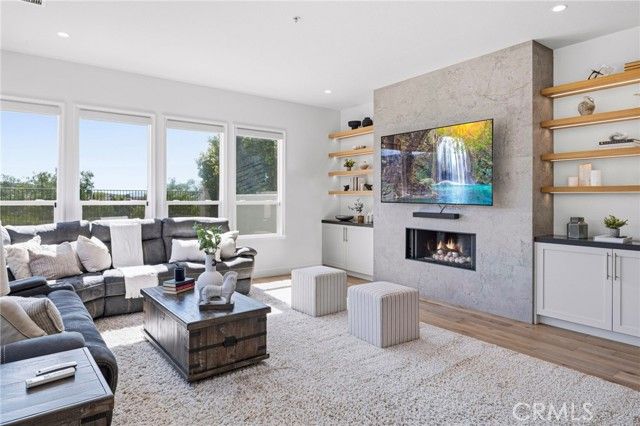 21 Portmarnoch Court, Laguna Hills, CA 92679