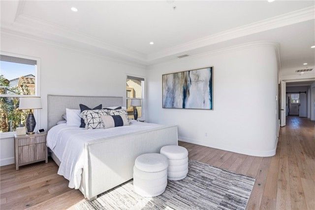 21 Portmarnoch Court, Laguna Hills, CA 92679