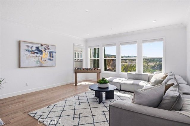 21 Portmarnoch Court, Laguna Hills, CA 92679